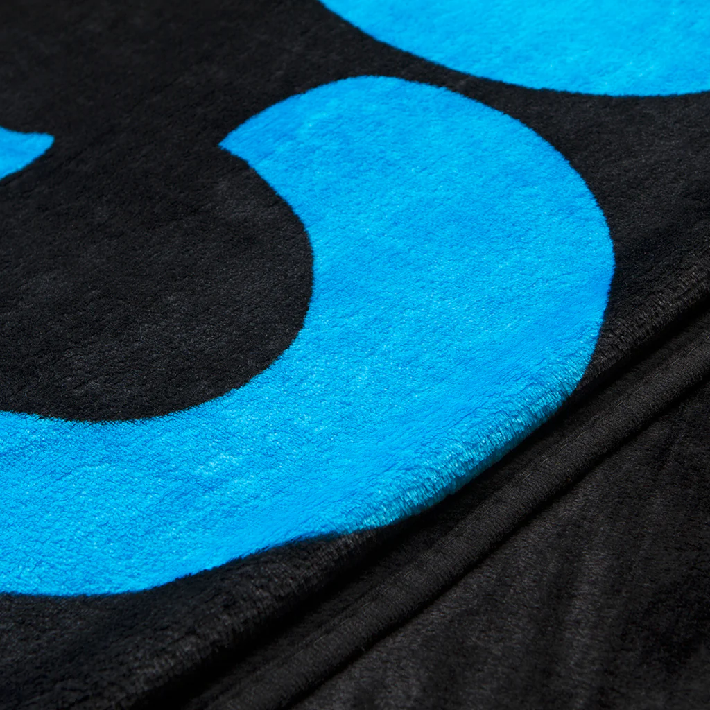 Cookies Jacquard Logo Blanket - Image 4