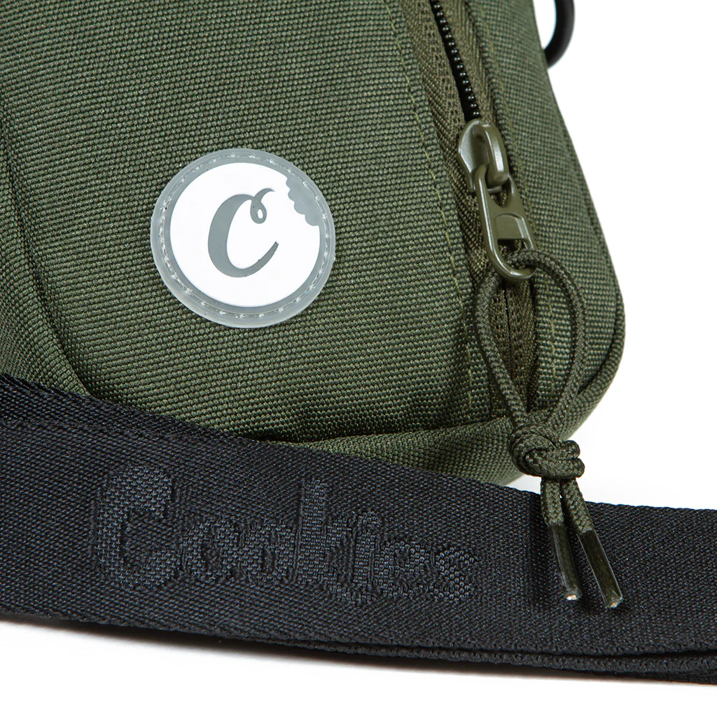 Core Shoulder Bag - Image 3